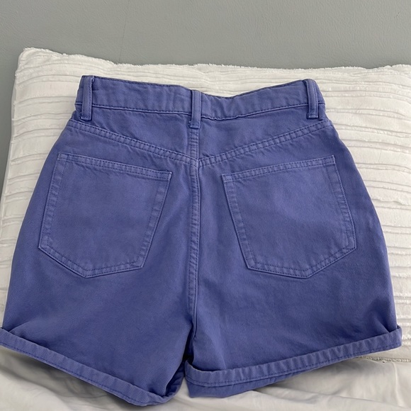 High Wasted Shorts - Picture 3 of 4